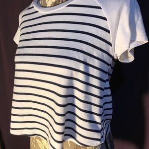 Short sleeve crop top